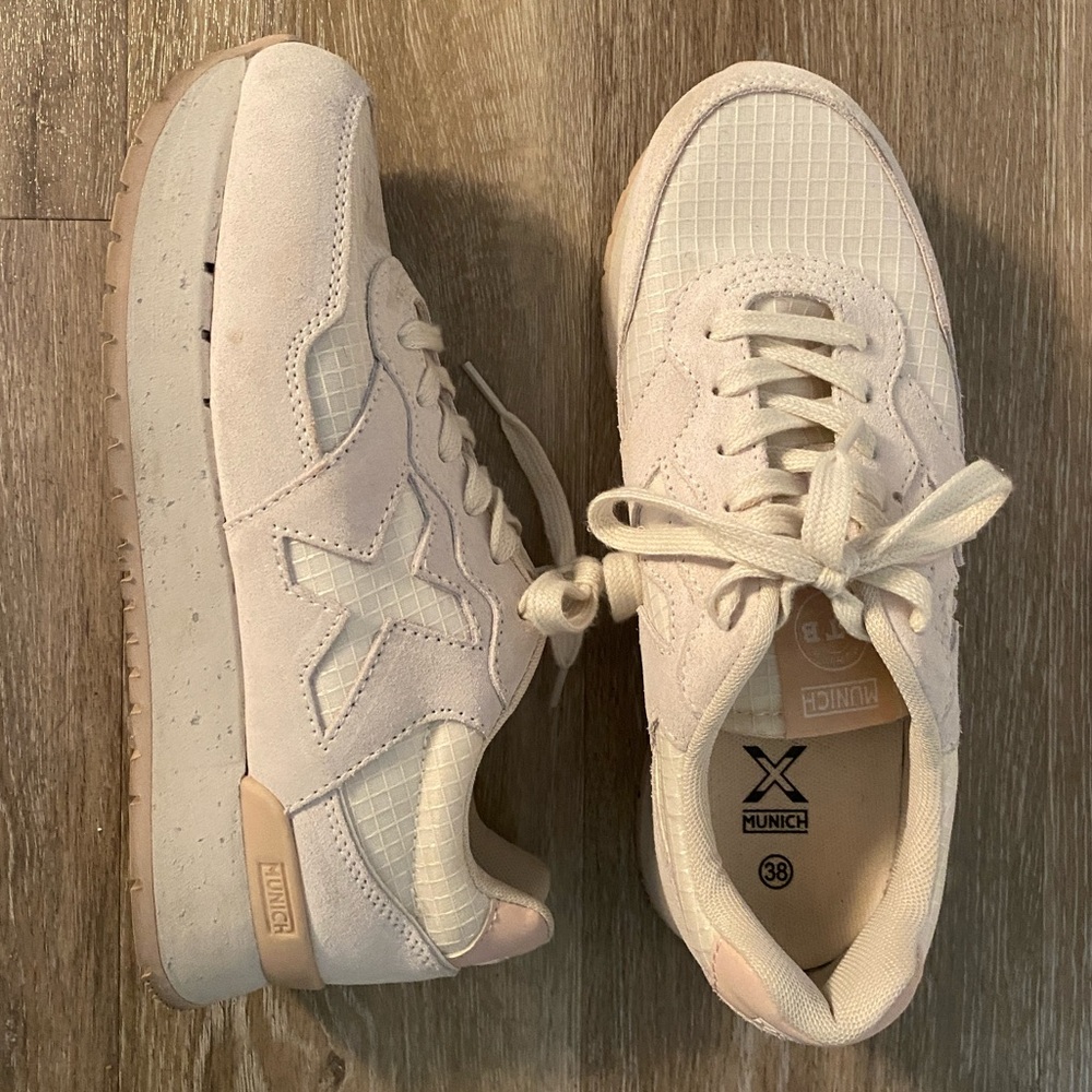 White and light pink platform Munich sneakers